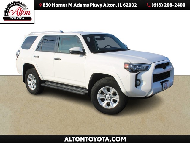 2016 Toyota 4Runner SR5 at Mungenast Alton Toyota Scion in Alton IL