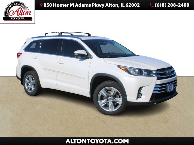 2017 Toyota Highlander Limited at Mungenast Alton Toyota Scion in Alton IL