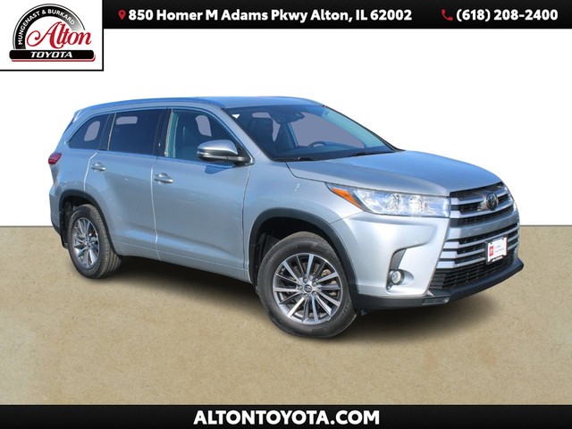 2018 Toyota Highlander XLE at Mungenast Alton Toyota Scion in Alton IL