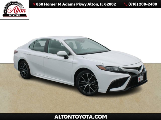 2023 Toyota Camry SE at Mungenast Alton Toyota Scion in Alton IL