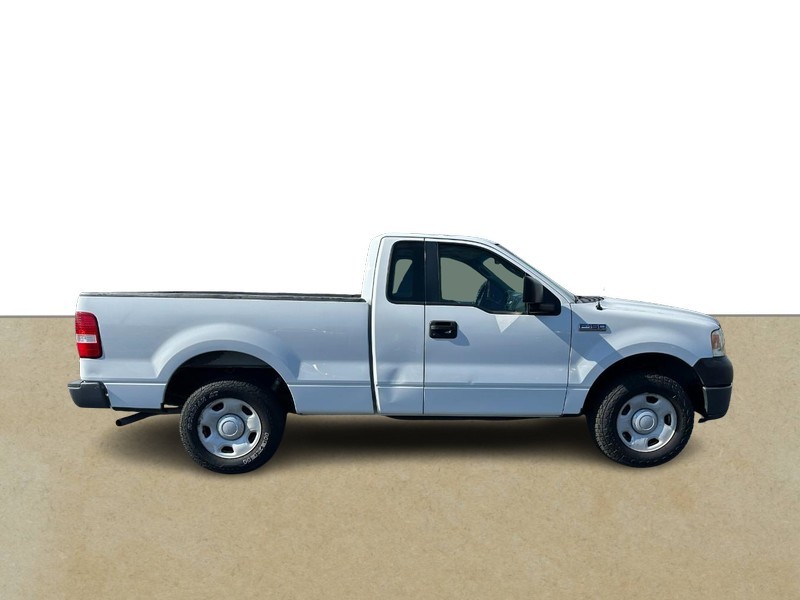 Ford F-150 Vehicle Full-screen Gallery Image 02