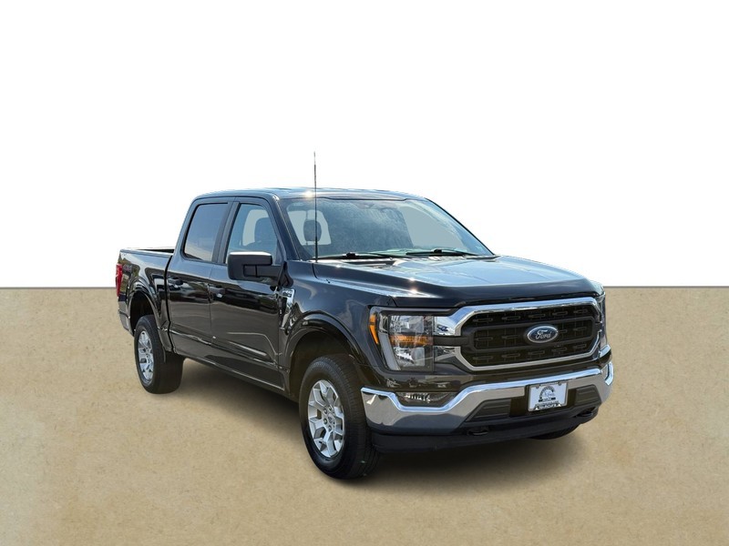 Ford F-150 Vehicle Full-screen Gallery Image 08