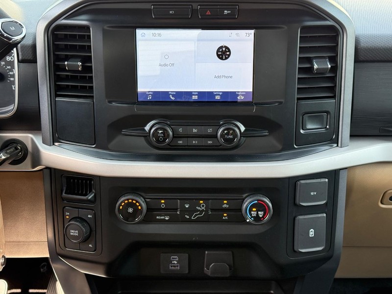 Ford F-150 Vehicle Full-screen Gallery Image 14