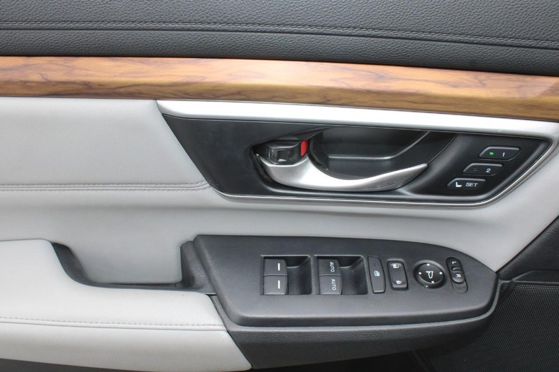 Honda CR-V Vehicle Full-screen Gallery Image 14