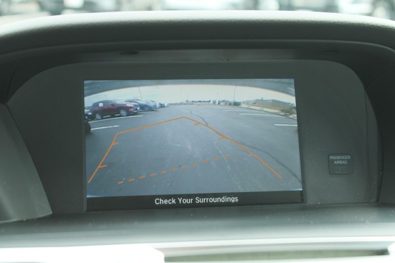 Honda Accord Sedan Vehicle Full-screen Gallery Image 19