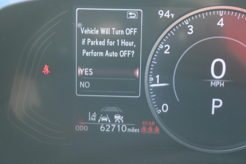 Lexus NX Vehicle Full-screen Gallery Image 18