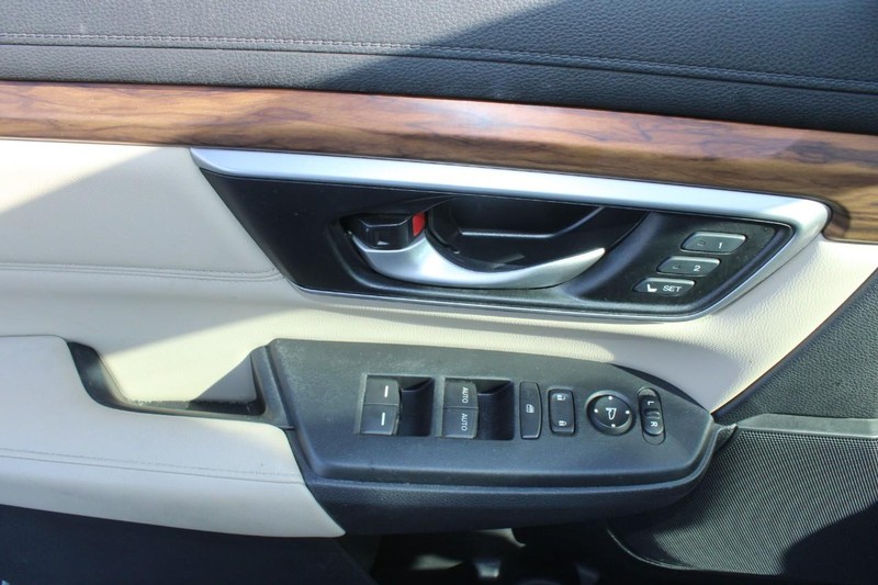Honda CR-V Vehicle Full-screen Gallery Image 14