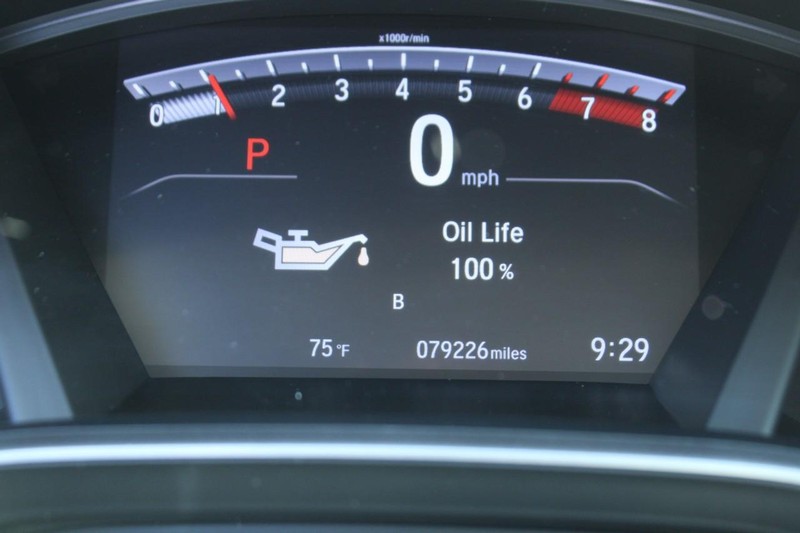 Honda CR-V Vehicle Full-screen Gallery Image 18