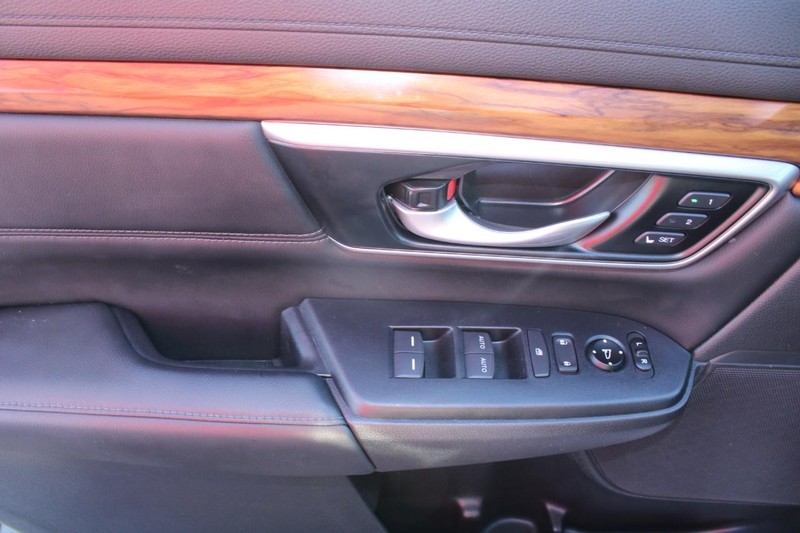 Honda CR-V Vehicle Full-screen Gallery Image 14