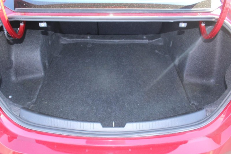 Chevrolet Malibu Vehicle Full-screen Gallery Image 06