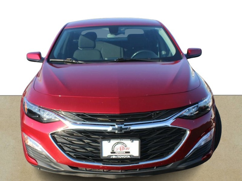 Chevrolet Malibu Vehicle Full-screen Gallery Image 08