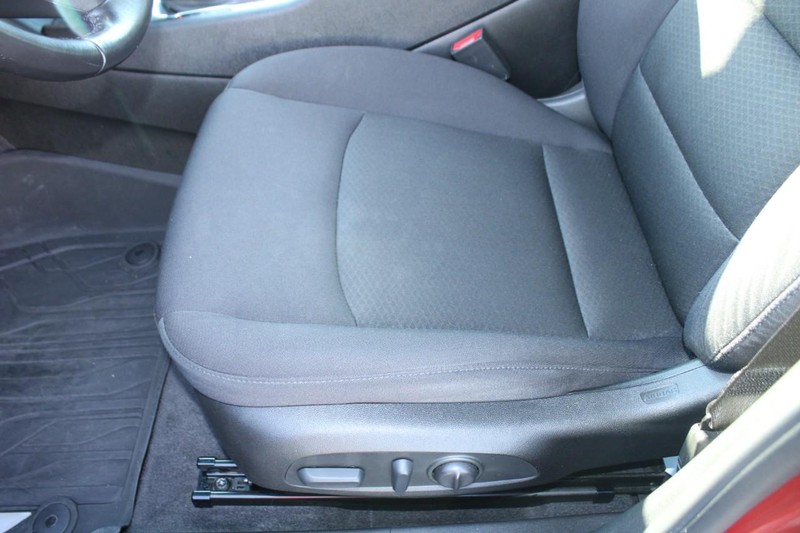 Chevrolet Malibu Vehicle Full-screen Gallery Image 15