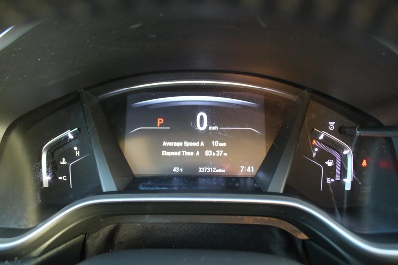 Honda CR-V Vehicle Full-screen Gallery Image 17