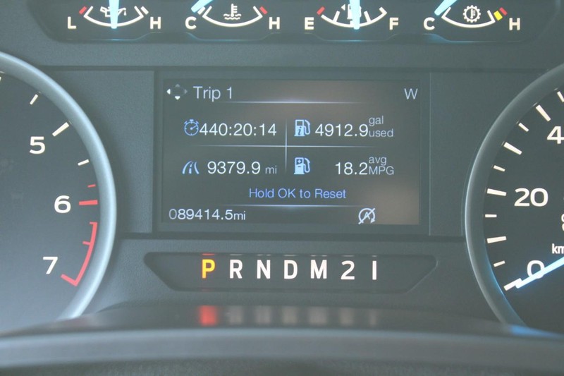 Ford F-150 Vehicle Full-screen Gallery Image 15