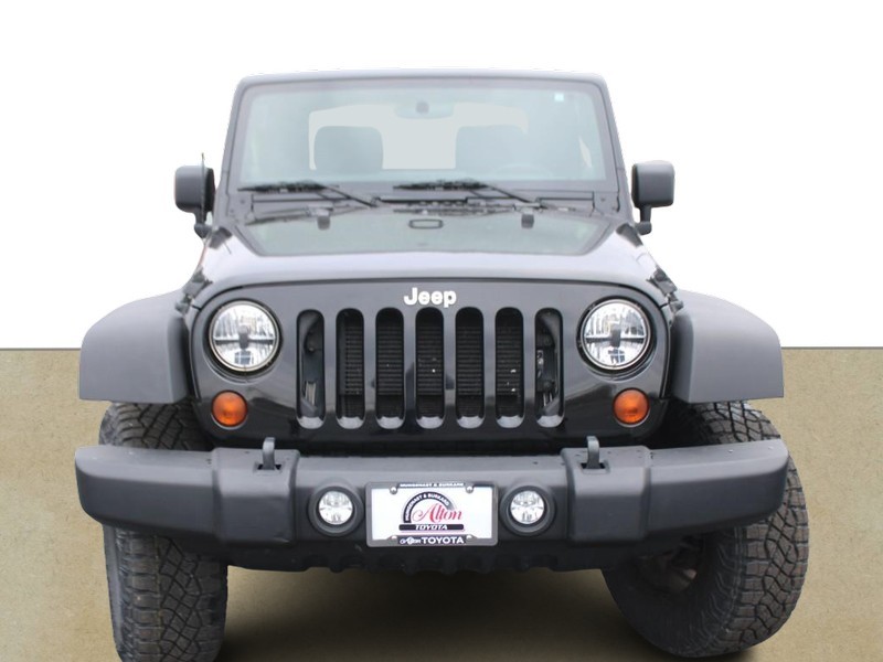 Jeep Wrangler Vehicle Full-screen Gallery Image 08