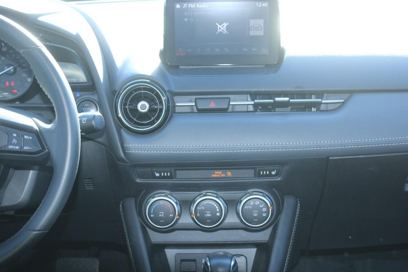 Mazda CX-3 Vehicle Full-screen Gallery Image 12