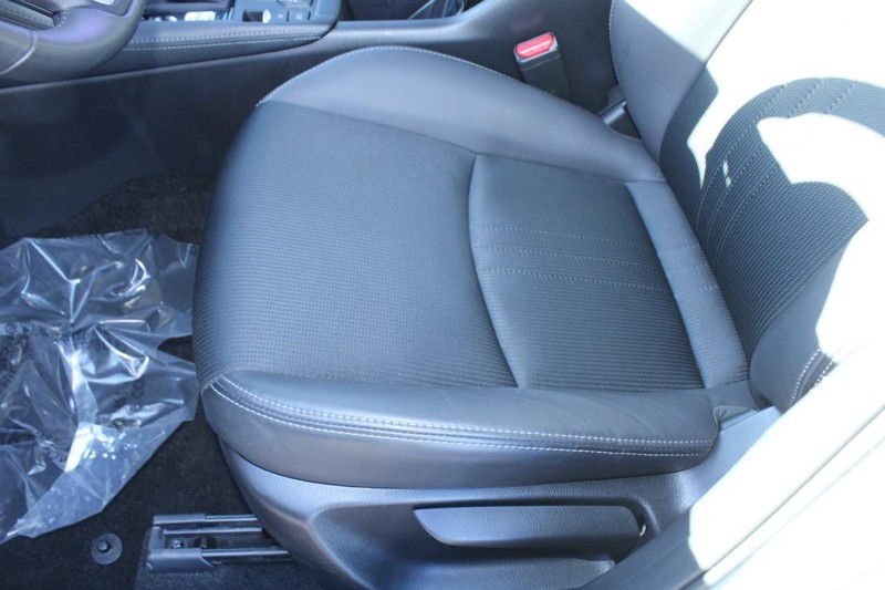 Mazda CX-3 Vehicle Full-screen Gallery Image 15