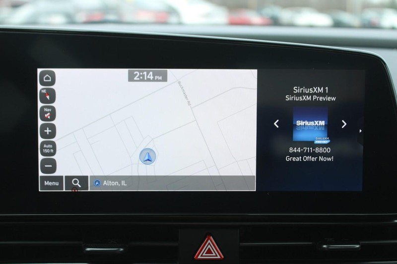 Hyundai Elantra Vehicle Full-screen Gallery Image 19