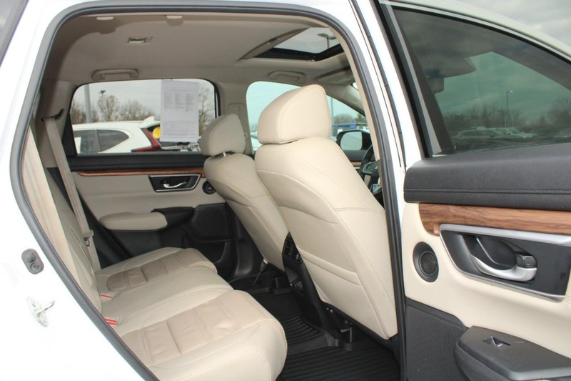 Honda CR-V Vehicle Full-screen Gallery Image 09