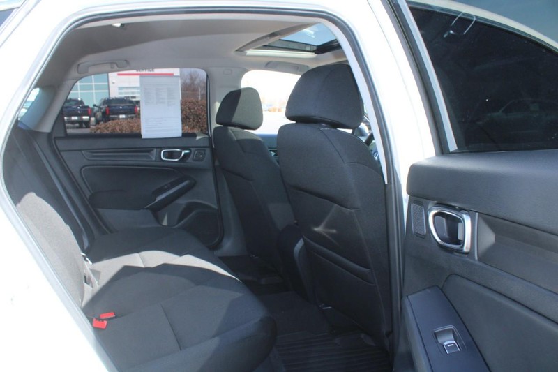 Honda Civic Sedan Vehicle Full-screen Gallery Image 09