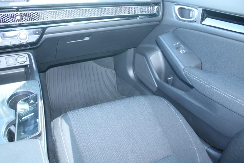 Honda Civic Sedan Vehicle Full-screen Gallery Image 13