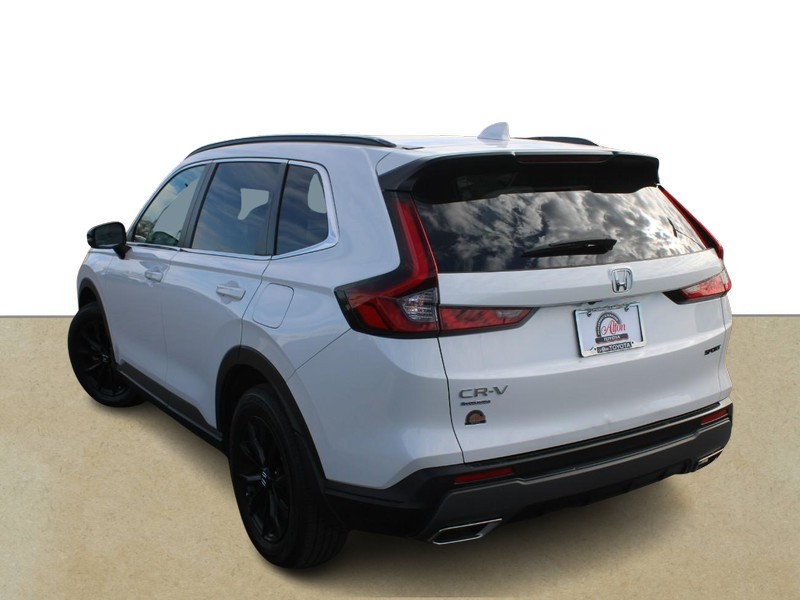 Honda CR-V Hybrid Vehicle Full-screen Gallery Image 05