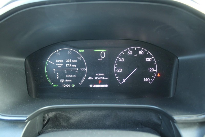 Honda CR-V Hybrid Vehicle Full-screen Gallery Image 17