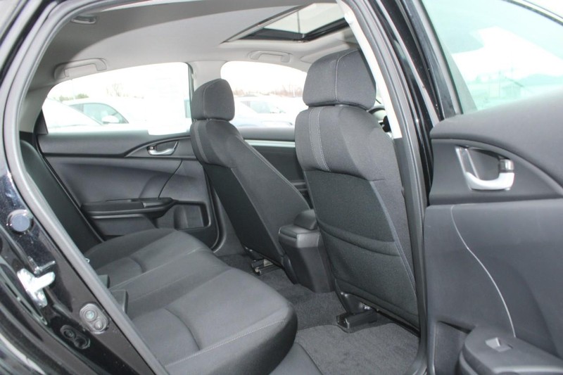 Honda Civic Sedan Vehicle Full-screen Gallery Image 14