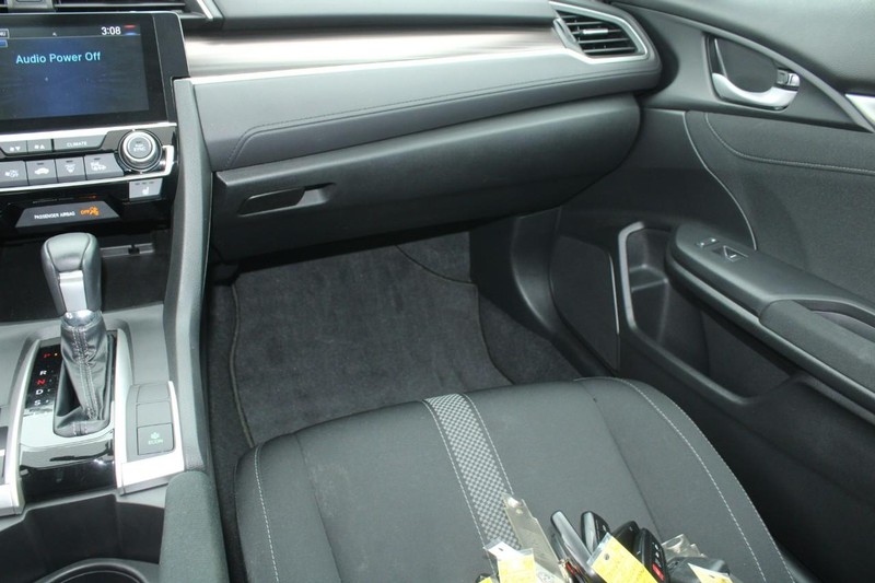 Honda Civic Sedan Vehicle Full-screen Gallery Image 18