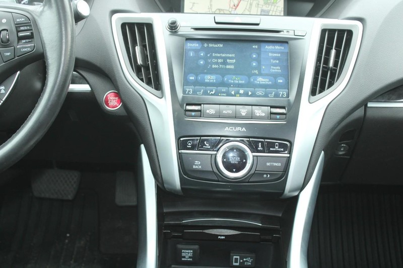 Acura TLX Vehicle Full-screen Gallery Image 12