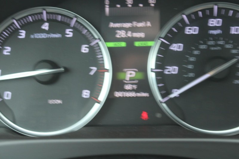 Acura TLX Vehicle Full-screen Gallery Image 18