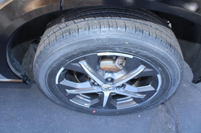 Honda HR-V Vehicle Full-screen Gallery Image 07