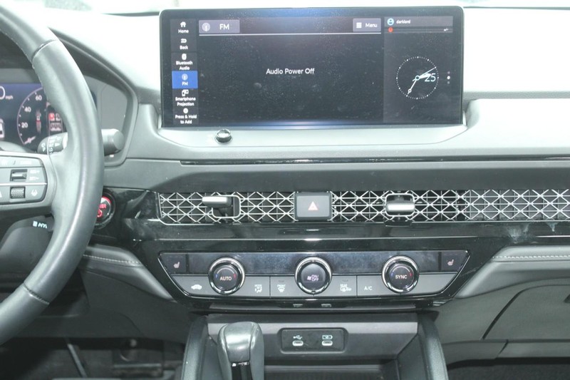 Honda Accord Hybrid Vehicle Full-screen Gallery Image 12