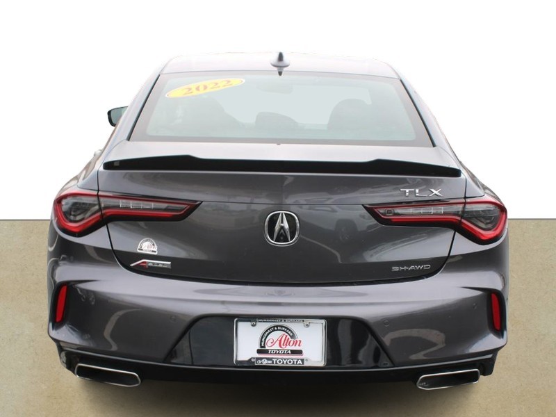 Acura TLX Vehicle Full-screen Gallery Image 04