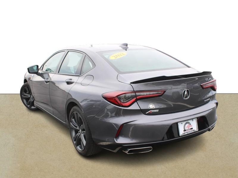 Acura TLX Vehicle Full-screen Gallery Image 05