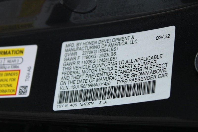 Acura TLX Vehicle Full-screen Gallery Image 16