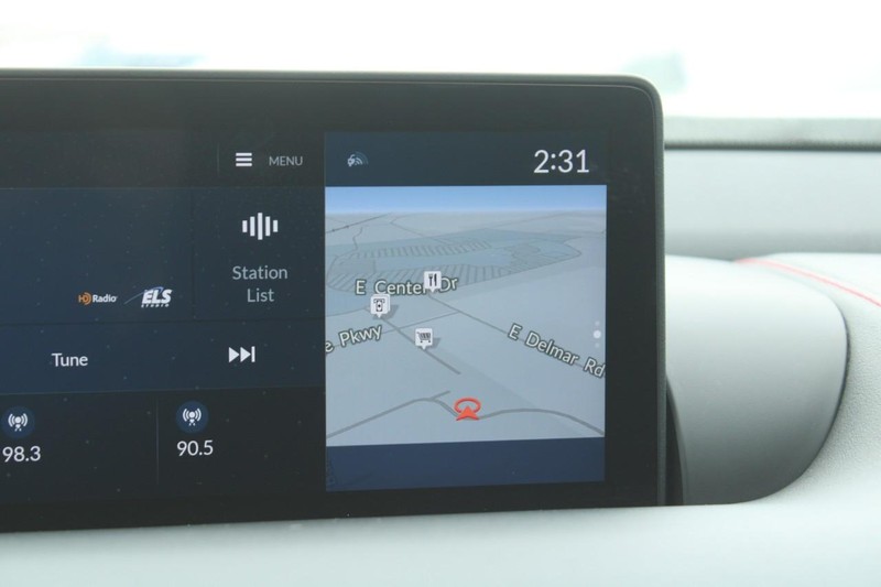 Acura TLX Vehicle Full-screen Gallery Image 19