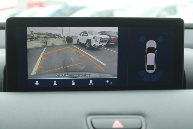 Acura TLX Vehicle Full-screen Gallery Image 20