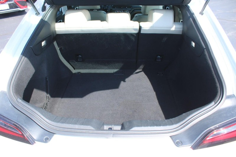 Acura Integra Vehicle Full-screen Gallery Image 06