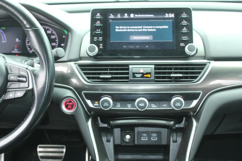 Honda Accord Hybrid Vehicle Full-screen Gallery Image 12