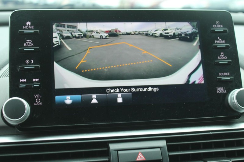 Honda Accord Hybrid Vehicle Full-screen Gallery Image 19