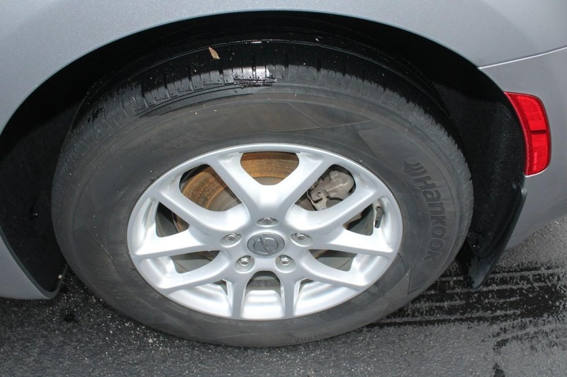 Chrysler Pacifica Vehicle Full-screen Gallery Image 07