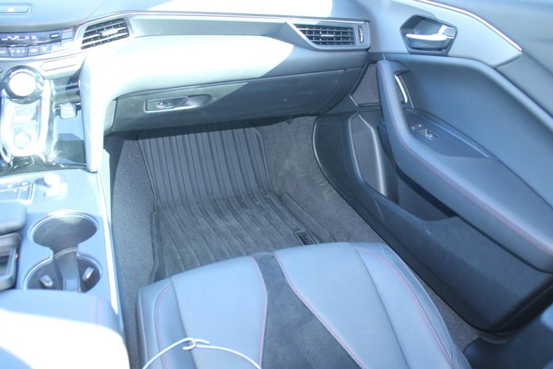 Acura TLX Vehicle Full-screen Gallery Image 14