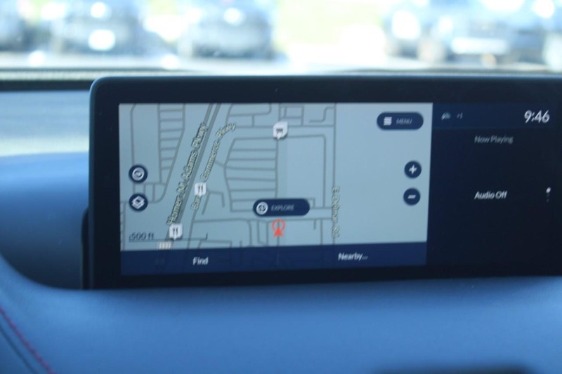 Acura TLX Vehicle Full-screen Gallery Image 21
