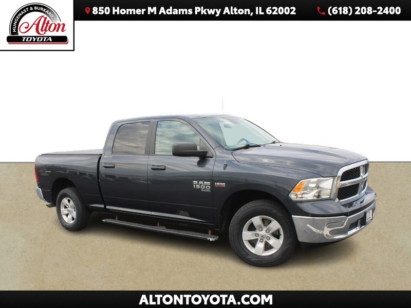 2019 RAM 1500 Classic SLT Crew Cab 4WD