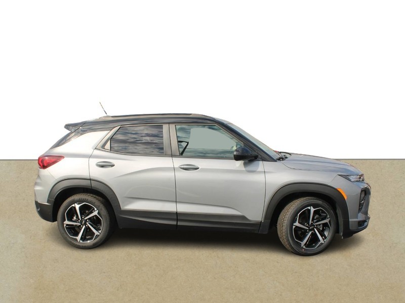 Chevrolet TrailBlazer Vehicle Full-screen Gallery Image 02