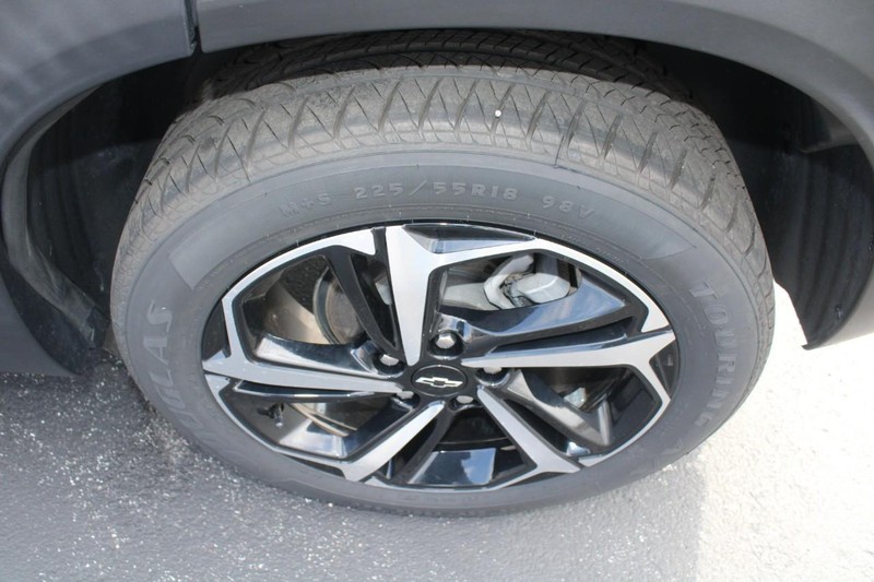 Chevrolet TrailBlazer Vehicle Full-screen Gallery Image 07