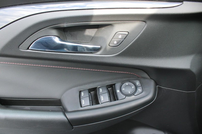 Chevrolet TrailBlazer Vehicle Full-screen Gallery Image 14