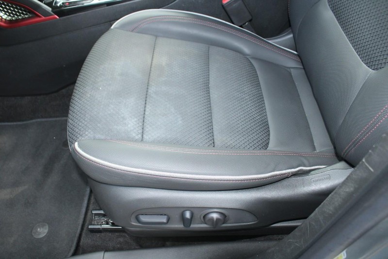 Chevrolet TrailBlazer Vehicle Full-screen Gallery Image 15