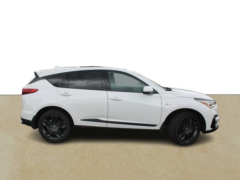 Acura RDX Vehicle Full-screen Gallery Image 02